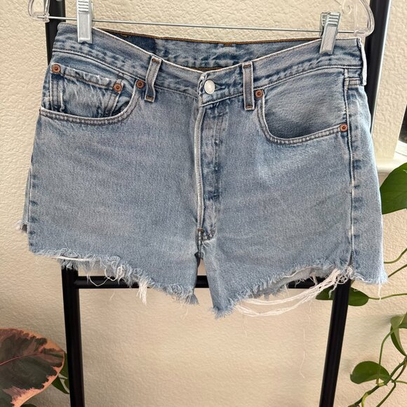 Vintage Perfectly Worn-In Levi 501 Stone Wash Cut-Off Shorts - Picture 1 of 7